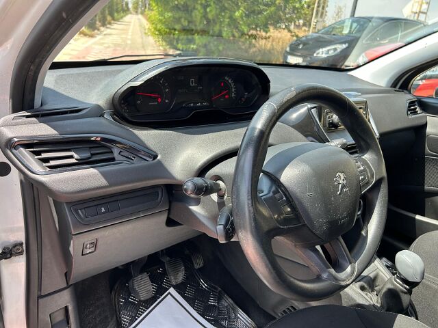 PEUGEOT 208 ACTIVE 1.4 HDI MANUAL SPANISH LHD IN SPAIN 142000 MILES SUPERB 2013